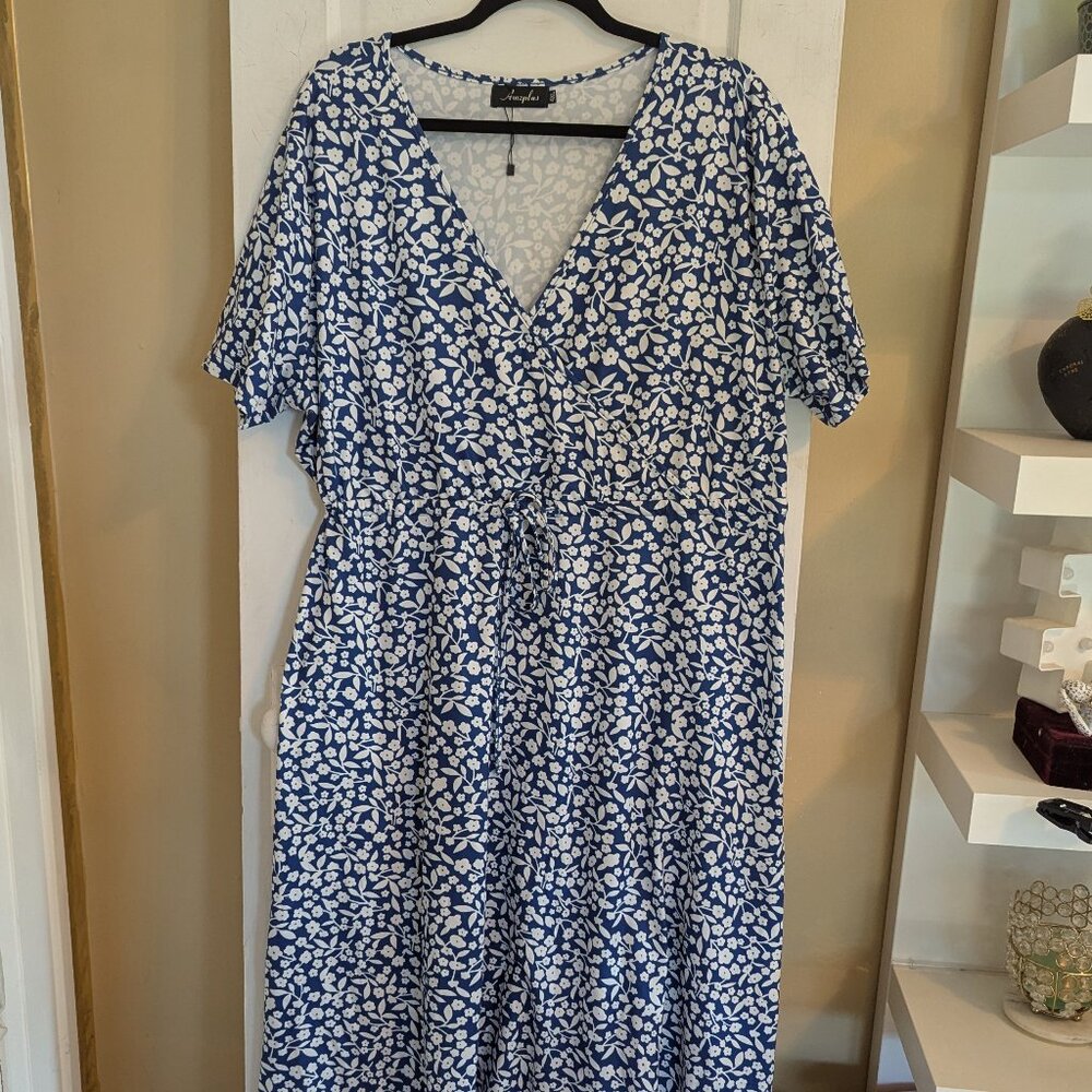 SUPER Soft Amzplus Blue Floral Faux Wrap Dress - 4XL or size 2X